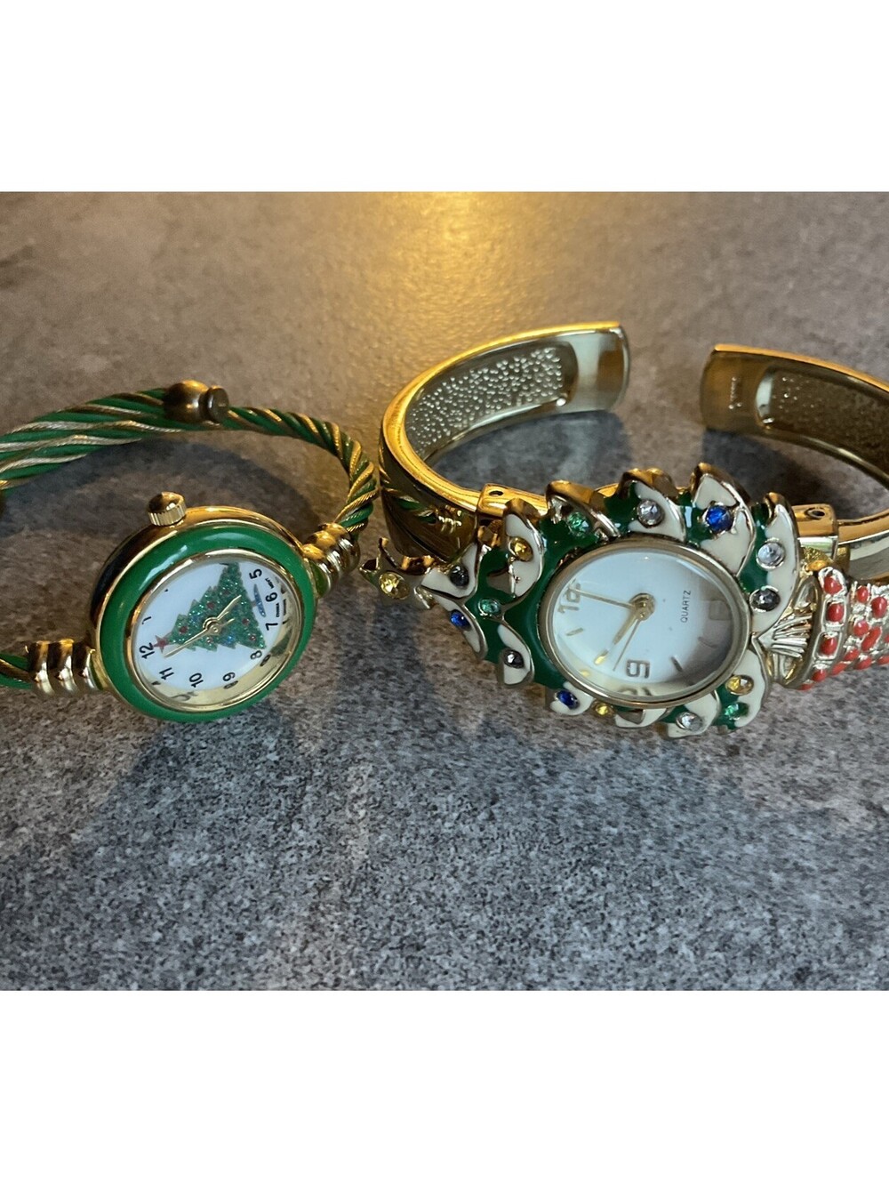 Pair Of Vintage Womens Christmas Themed Bracelet Watches Both Run Great B-P